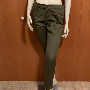 Soho cropped green sheen pants.